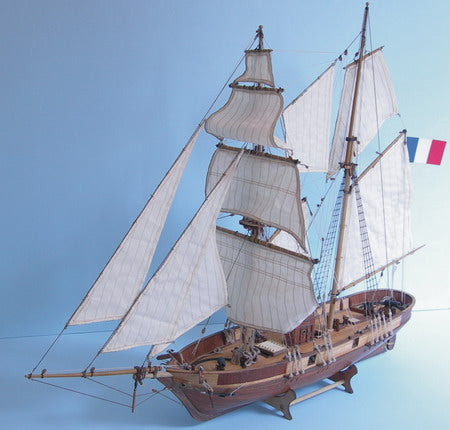 France Classic Ship Model Kits Le Hussard  Sail Boat Wooden Model